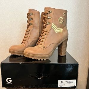 Guess women’s lace up boots, size 7.5. New in box